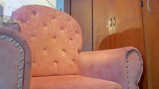 violett  rousee online show from November 26, 2:51 pm