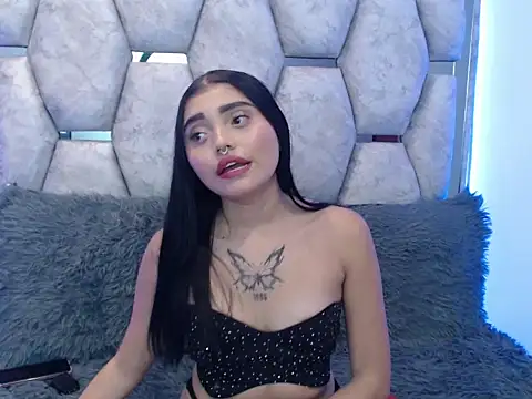 AnalyMilles online show from October 28, 8:44 pm