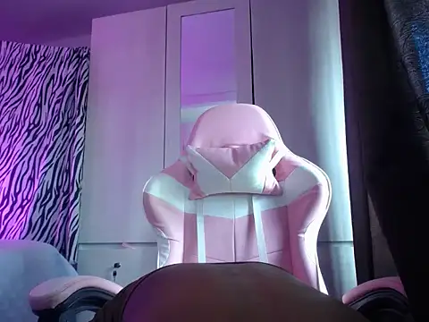 Nahomyyy online show from March 9, 7:40 pm