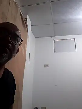 ANTHONYHOTT69 online show from November 8, 9:02 pm