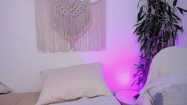 MissSofia 1 online show from January 9, 1:52 am