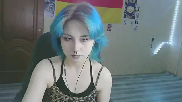 LeisaHopperstad online show from February 2, 3:11 pm