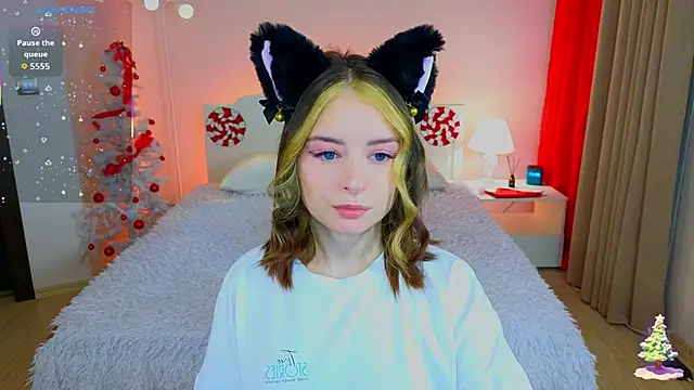  Amelia Shine  online show from December 18, 2:28 am