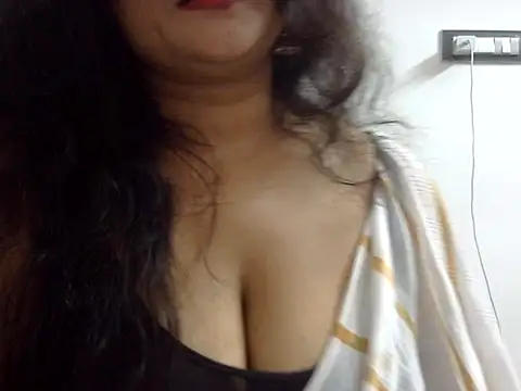 aarohee9 online show from November 25, 6:46 am