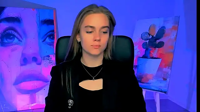 JuneWoods online show from December 3, 6:21 am