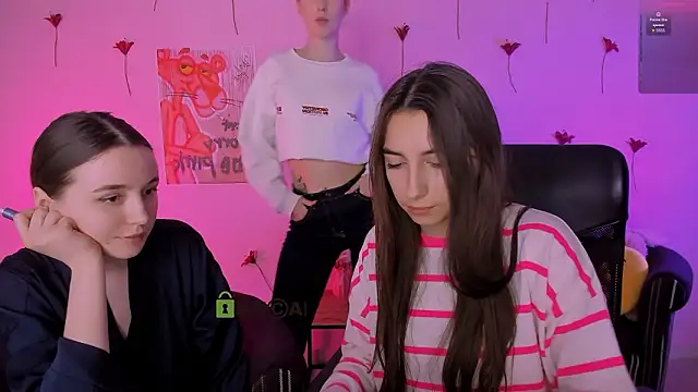 leslie bird online show from March 5, 10:11 am