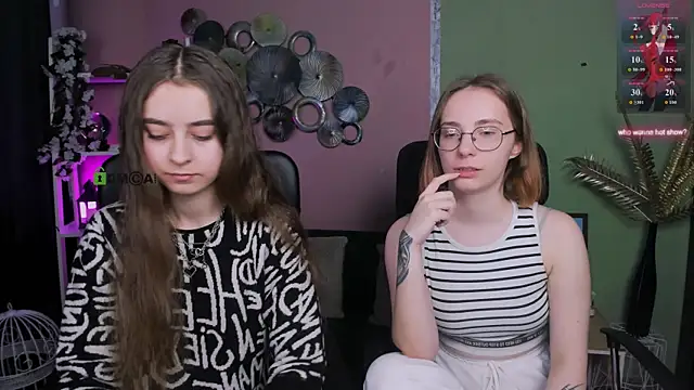 rebecca smile online show from December 21, 10:22 am