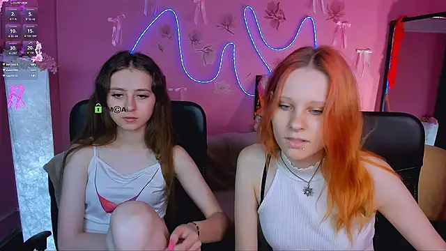 Snapshot of rebecca_smile chatting on June 23, 12:25 pm rebecca smile online show from June 23, 12:25 pm