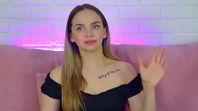 Snapshot of AnitaVenture chatting on January 11, 4:06 am AnitaVenture online show from January 11, 4:06 am