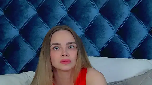 Snapshot of AnitaVenture chatting on February 19, 4:19 am AnitaVenture online show from February 19, 4:19 am