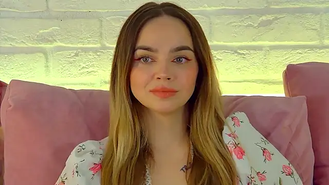 Snapshot of AnitaVenture chatting on February 20, 4:53 am AnitaVenture online show from February 20, 4:53 am