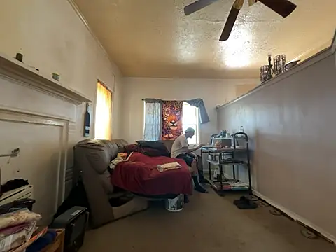 ThrowedWorldWide online show from March 9, 6:12 pm