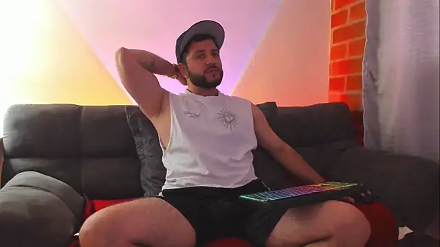 TomSloam online show from October 10, 5:45 pm