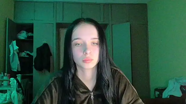 Emilia Light online show from March 8, 4:11 pm