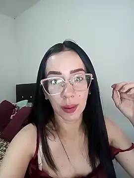 YaraDuartee online show from March 27, 12:05 am