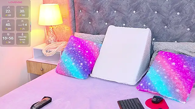 LiaTeylor online show from October 22, 7:13 pm