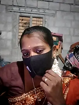 Tamil Hot Sandy online show from November 17, 3:18 pm