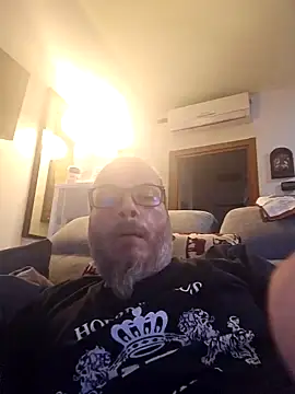 ilmilanese76 online show from September 25, 5:16 pm