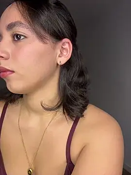 Capricho 01 online show from March 23, 6:12 pm