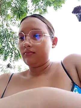 young dairy01 online show from December 2, 11:15 am