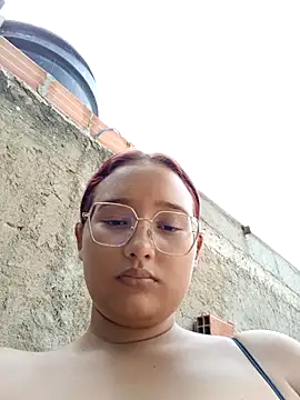 Snapshot of young_dairy01 chatting on January 5, 7:17 pm young dairy01 online show from January 5, 7:17 pm