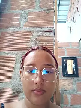 Snapshot of young_dairy01 chatting on January 7, 12:07 pm young dairy01 online show from January 7, 12:07 pm