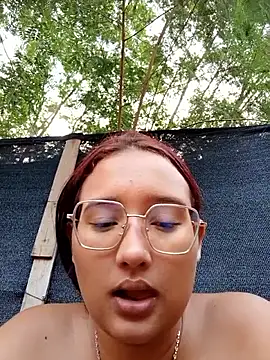 Snapshot of young_dairy01 chatting on January 10, 11:45 am young dairy01 online show from January 10, 11:45 am