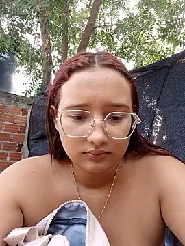 Snapshot of young_dairy01 chatting on January 19, 1:15 pm young dairy01 online show from January 19, 1:15 pm