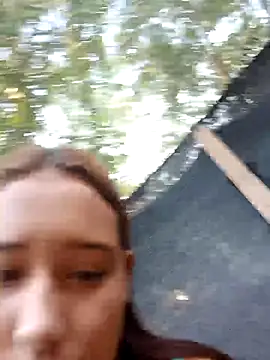 Snapshot of young_dairy01 chatting on February 17, 12:12 pm young dairy01 online show from February 17, 12:12 pm