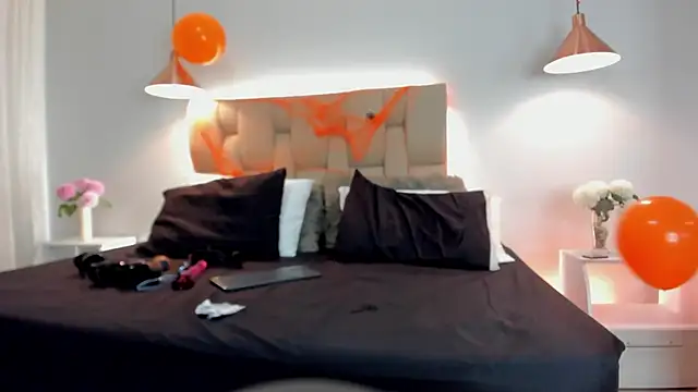 Angelina Roa online show from November 4, 2:16 pm