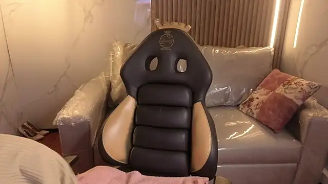  ceeleste cute  online show from January 14, 7:30 pm