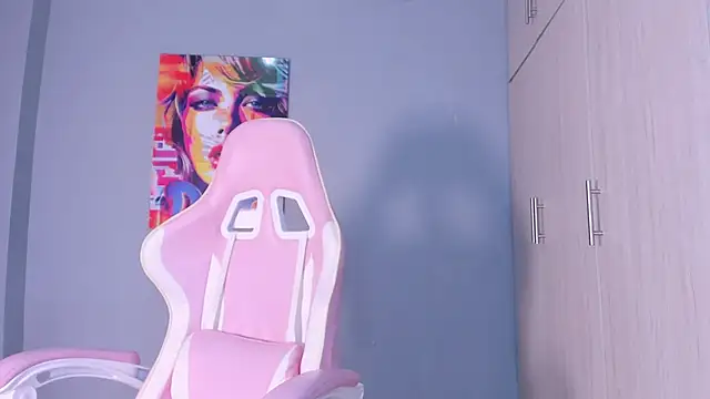 Athenea  fox online show from November 26, 11:44 am