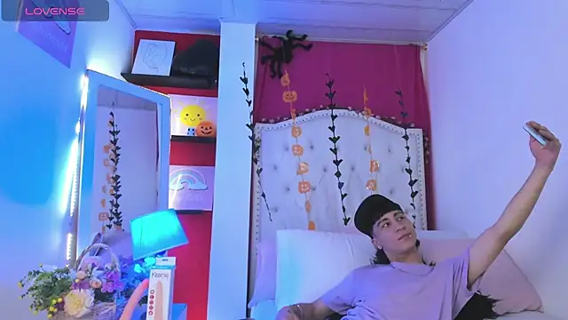 XaanderGrey online show from October 30, 7:58 pm