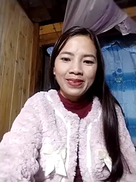 Snapshot of lmc-zz chatting on January 7, 1:19 am lmc-zz online show from January 7, 1:19 am