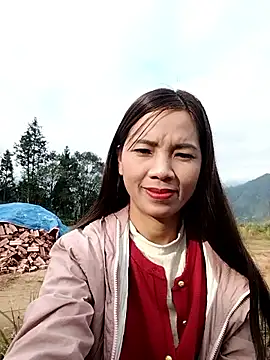 Snapshot of lmc-zz chatting on January 17, 1:32 am lmc-zz online show from January 17, 1:32 am