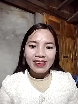 Snapshot of lmc-zz chatting on February 5, 12:59 am lmc-zz online show from February 5, 12:59 am