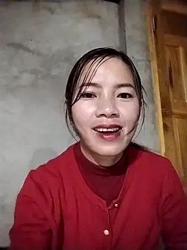 Snapshot of lmc-zz chatting on February 19, 12:28 am lmc-zz online show from February 19, 12:28 am