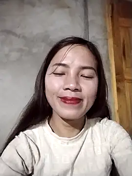 Snapshot of lmc-zz chatting on February 21, 12:39 pm lmc-zz online show from February 21, 12:39 pm