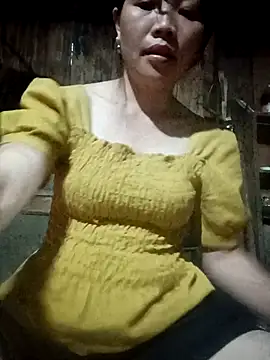 bree-zz online show from April 3, 10:52 pm