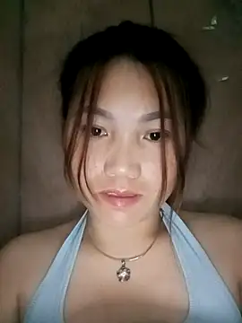 min-xinh online show from October 23, 5:01 pm