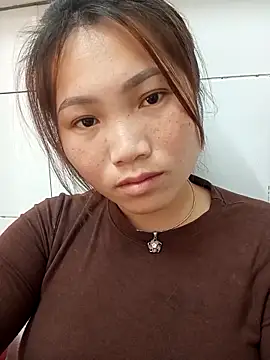 min-xinh online show from November 25, 8:58 am