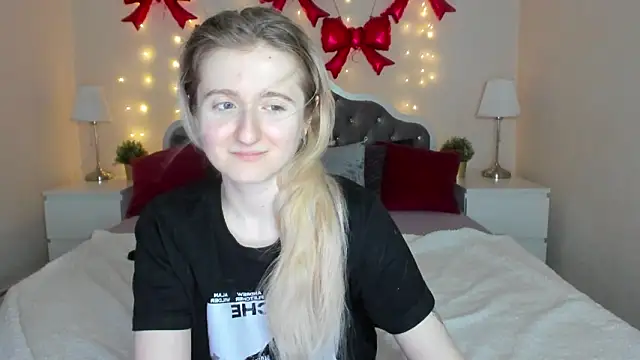 CamillaDreamer online show from March 24, 5:51 pm