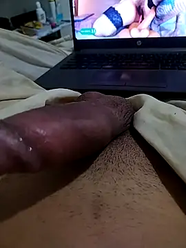 Snapshot of A_reyes1122 chatting on October 8, 11:30 am A reyes1122 online show from October 8, 11:30 am