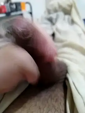 Snapshot of A_reyes1122 chatting on October 24, 7:54 pm A reyes1122 online show from October 24, 7:54 pm