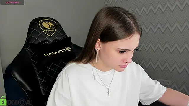 KarinaBroks online show from October 20, 8:59 am