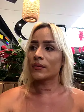 alexawinterrr online show from December 14, 7:51 pm