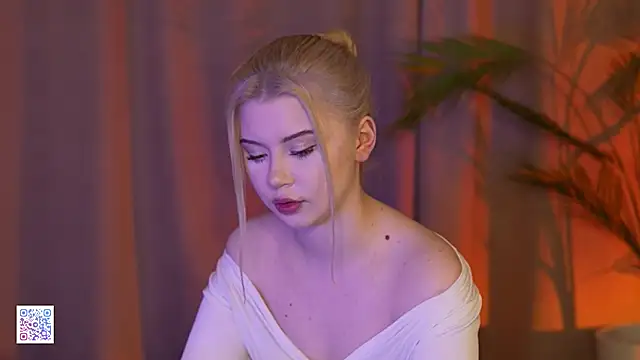 AshleyNikoo online show from November 24, 4:51 pm