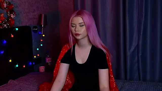 AshleyNikoo online show from December 14, 5:40 pm