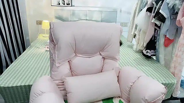 Snapshot of Gardenia-222 chatting on January 9, 12:35 am Gardenia-222 online show from January 9, 12:35 am