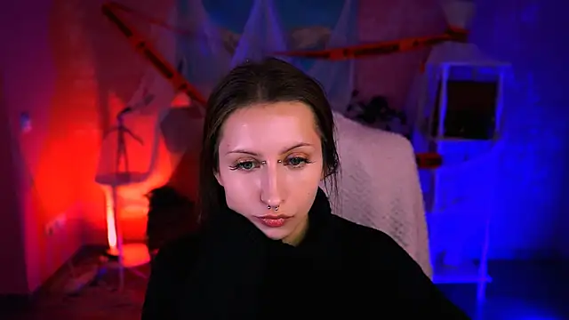 Snapshot of AliceLice_ chatting on October 28, 8:07 am AliceLice  online show from October 28, 8:07 am